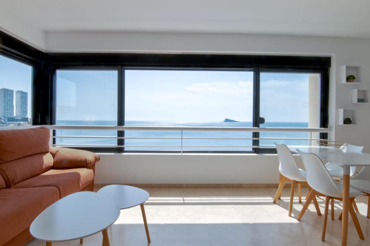 Luminoso Apartamento En Primera Linea De Playa Benidorm Bagian luar foto
