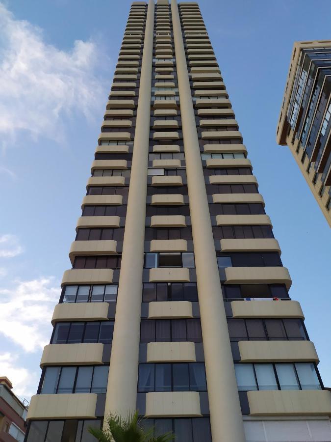 Luminoso Apartamento En Primera Linea De Playa Benidorm Bagian luar foto