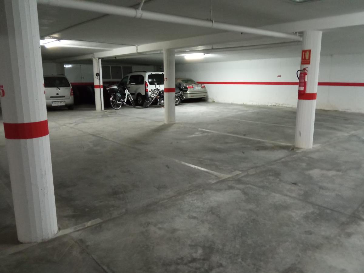 Luminoso Apartamento En Primera Linea De Playa Benidorm Bagian luar foto
